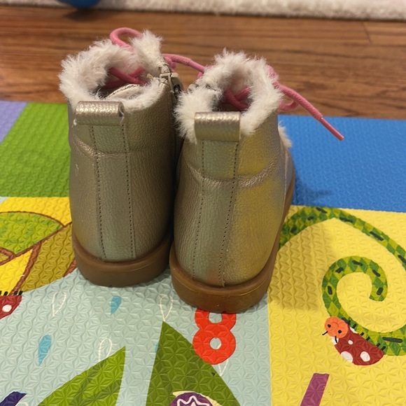 Tucker and tate gold and pink fur boots - Picture 4 of 6